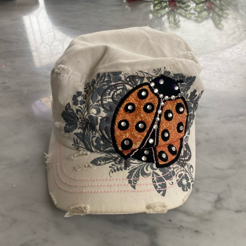 Cap with bling Lady bug